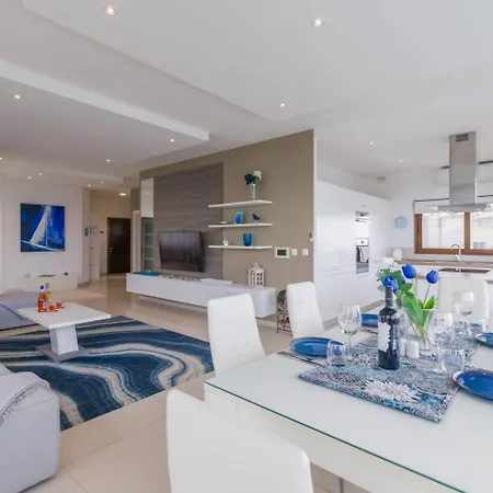 Luxury Ph With Rooftop Pool In By Homely Apartament *