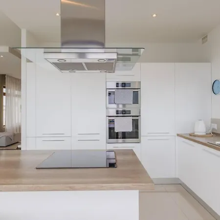 Luxury Ph With Rooftop Pool In By Homely Mellieħa