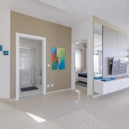 Apartmán Luxury Ph With Rooftop Pool In By Homely Mellieħa