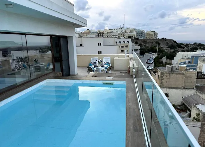 Luxury Ph With Rooftop Pool In By Homely Mellieha