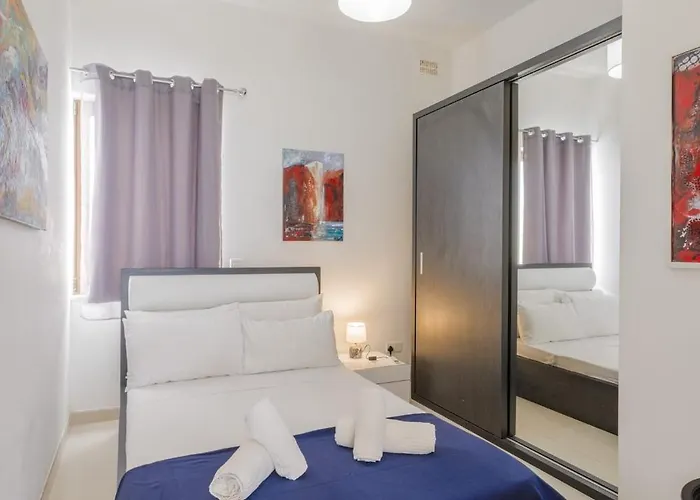 Luxury Ph With Rooftop Pool In By Homely