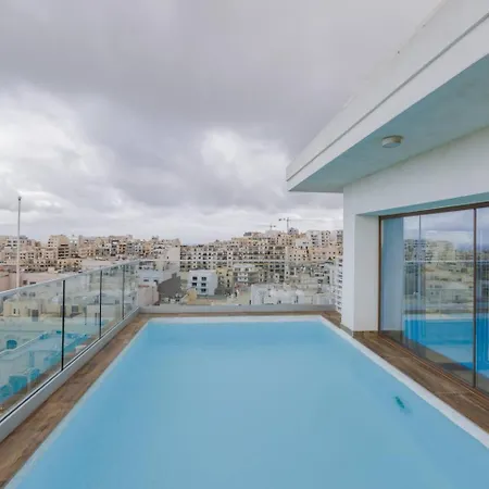 Lägenhet Luxury Ph With Rooftop Pool In By Homely Mellieħa