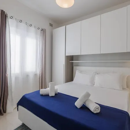 Luxury Ph With Rooftop Pool In By Homely 아파트 *