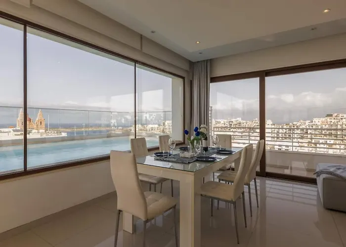 Luxury Ph With Rooftop Pool In By Homely Daire