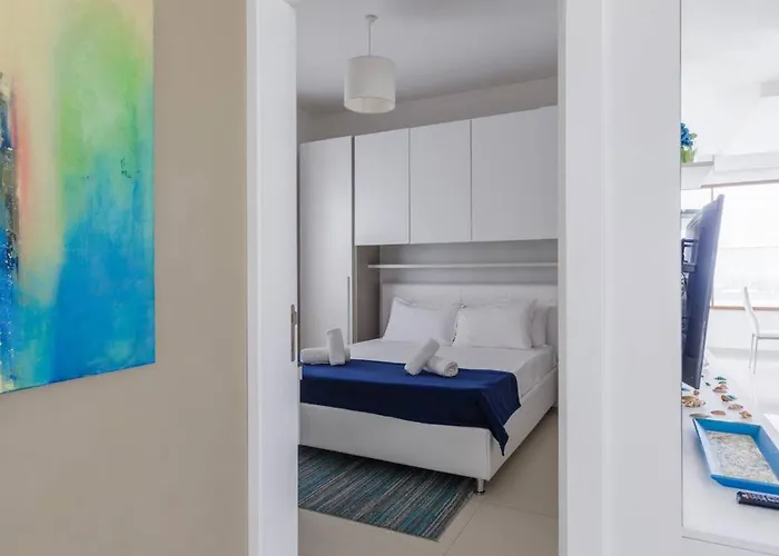 Daire Luxury Ph With Rooftop Pool In By Homely